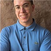 Con la enseñanza y la Historia como mis dos grandes pasiones, me defino como una persona extrovertida y comunicativa